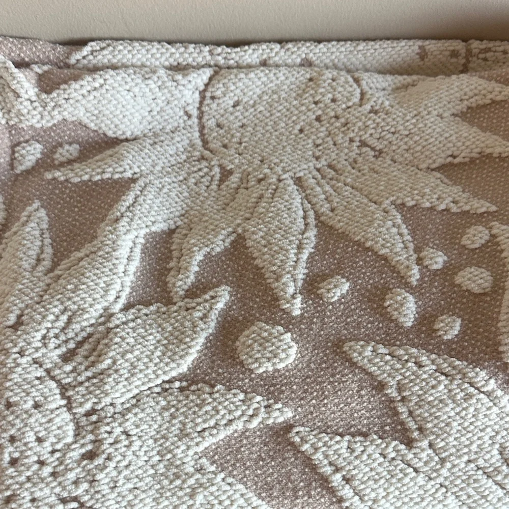 Martha Stewart Ivory & Beige Chenille Sunflower 🌻 Throw Blanket NEW!